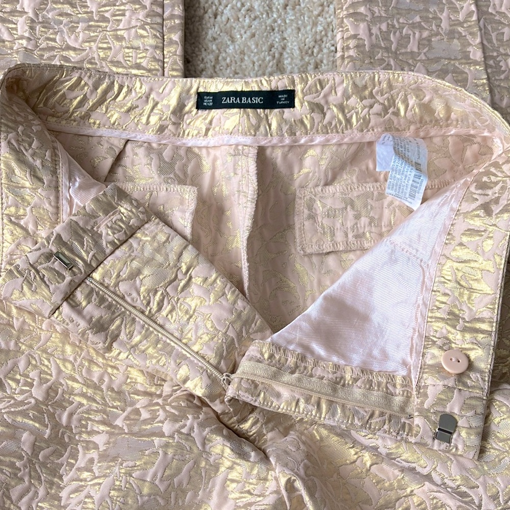Zara Basic | Textured Blush & Gold Pants - Picture 6 of 8